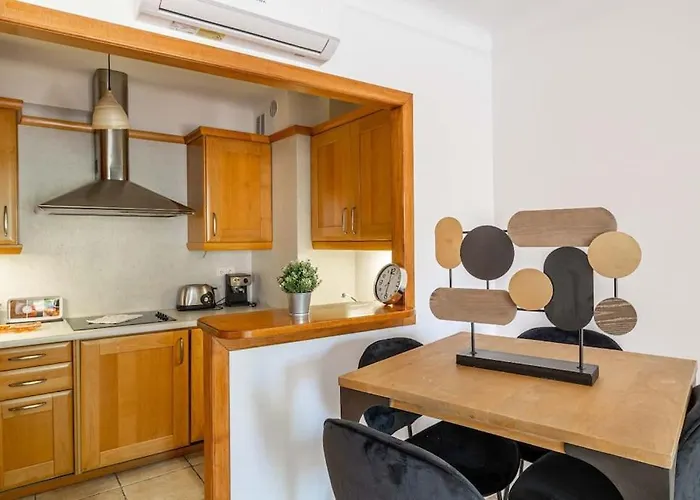 Lägenhet 29 Carnot - Chaleureux Avec Balcon - Centre Cannes