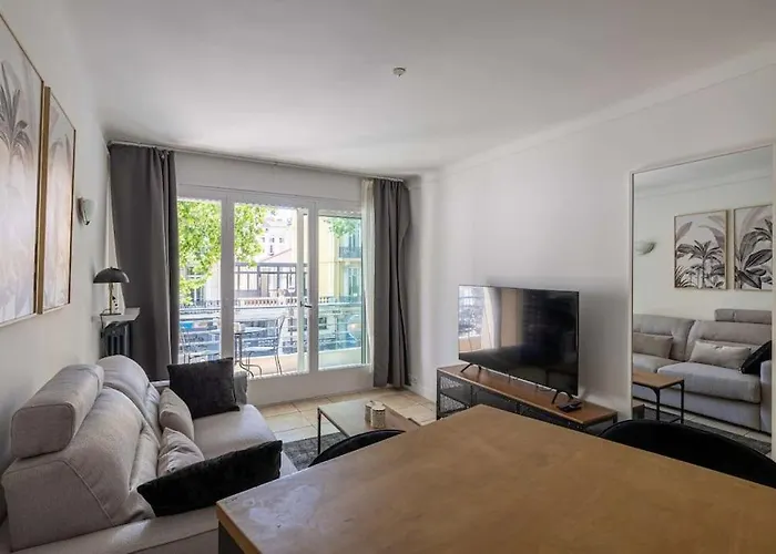 29 Carnot - Chaleureux Avec Balcon - Centre